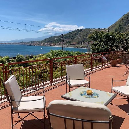 Taormina Holiday Apartment Екстер'єр фото