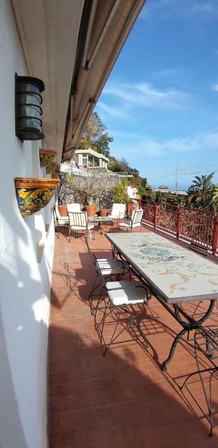 Taormina Holiday Apartment Екстер'єр фото