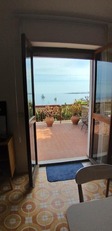 Taormina Holiday Apartment Екстер'єр фото