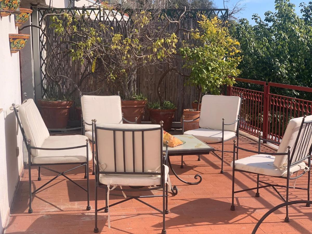 Taormina Holiday Apartment Екстер'єр фото